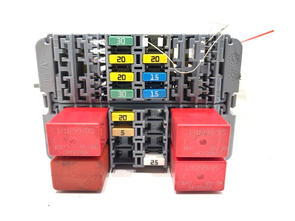 [STARK-719622] Caja de fusibles PEUGEOT BOXER 2006-2022