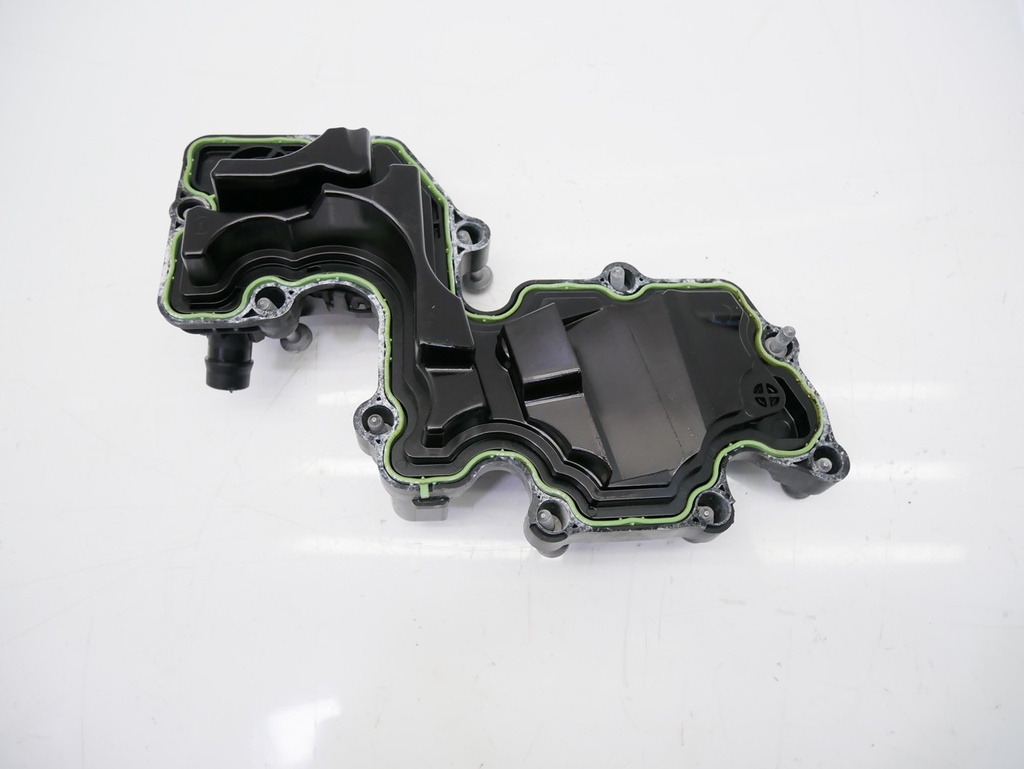 [MTD-423108] Separador de aceite Mercedes GLC X253 300 EQ Boost 264.920 2020