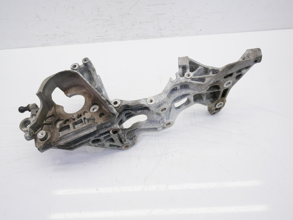 [MTD-428952] Soporte de alternador para VW Golf 2.0 TDI CRBC/CRB 04L903143B