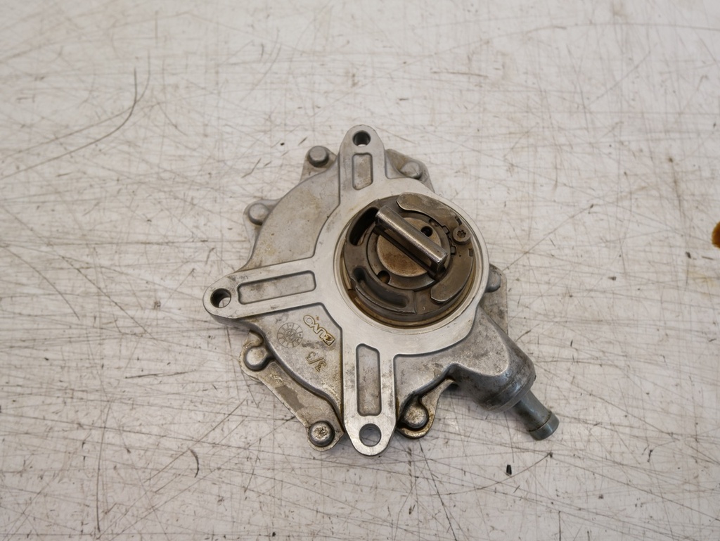 [MTD-452527] Bomba de vacío BMW Serie 3 E90 E91 2.0 i N46 N46B20B