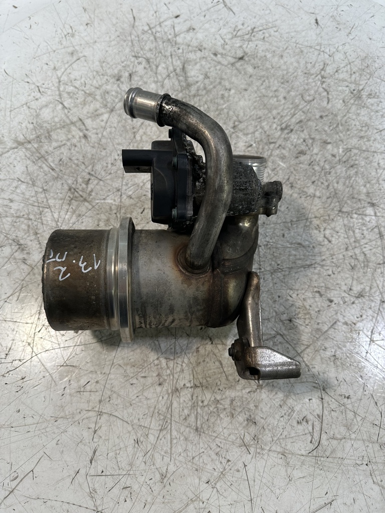 [MTD-457643] Enfriador de gases de escape Audi A3 VW Golf VI 1.6 TDI CLHA CLH 04L131512