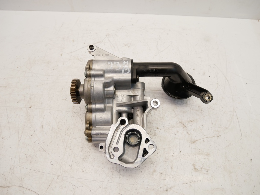 [MTD-479725] Bomba de aceite Audi A3, VW Golf V 2.0 TFSI CBFA CBF 06J115106AB