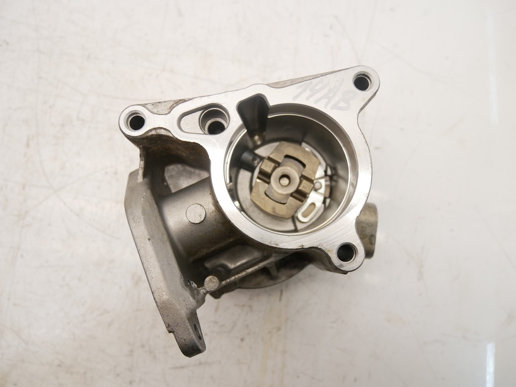 [MTD-479045] Bomba de vacío Audi VW A3 Passat Golf 2.0 TFSI quattro CCTA CCT