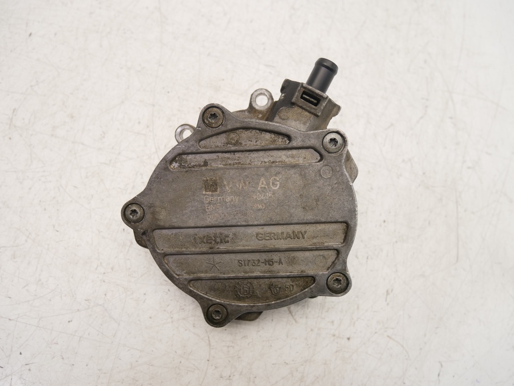 [MTD-483888] Bomba de vacío Audi A6 3.0 TFSI quattro CREC CRE 06E145100Q