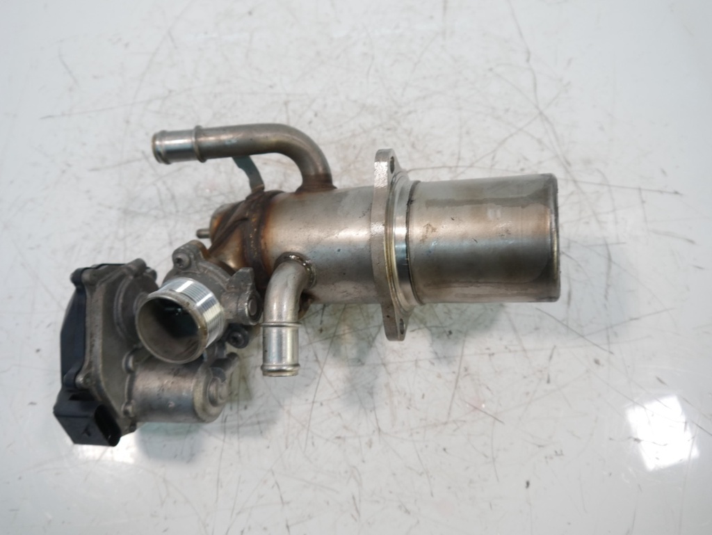[MTD-490483] Refrigerador gases de escape Audi A4 B9 A5 Q5 2.0 TDI quattro (DETA/DET) 04L131512A