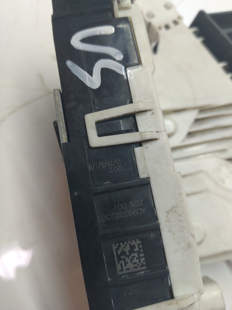 [MTD-504704] Cerradura de pestillo Mercedes CLA X117 220 CDI 2.0 OM651.930 A0997202301