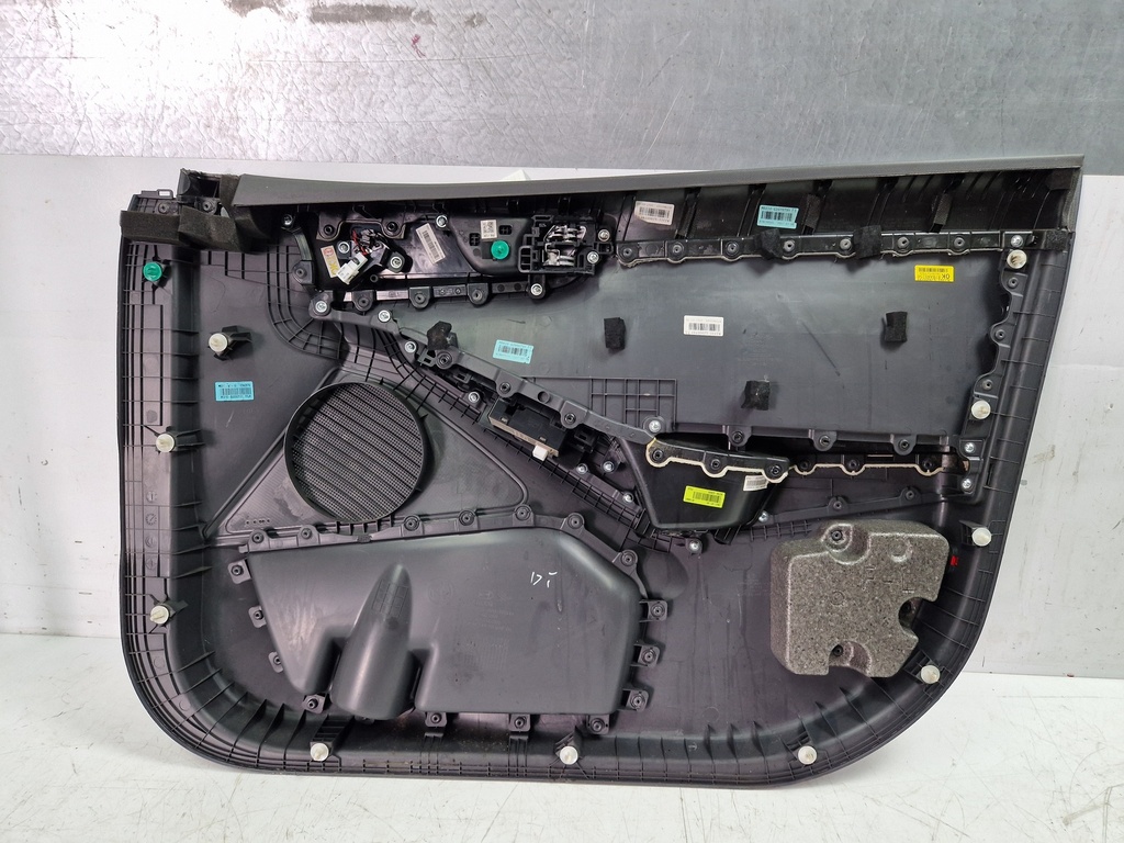 [MTD-507956] Panel de puerta delantera izquierda Hyundai Ioniq AE 1.6 GDI Hybrid G4LE 82330-G2000