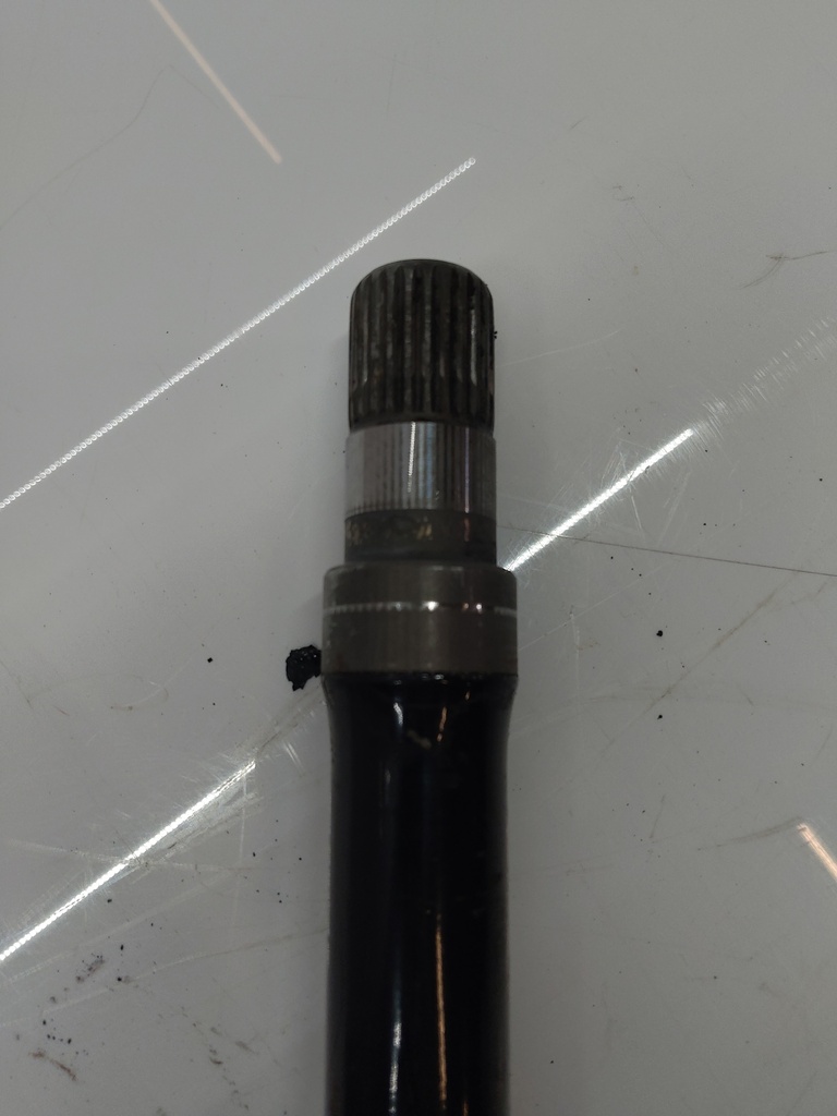 [MTD-508257] Palier delantero derecho Opel Astra J Caravan P10 A17DTJ 13250839