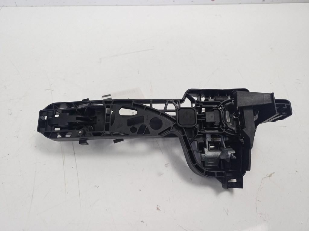 [MTD-510888] Tirador de puerta Mercedes Sprinter B907 2.0 OM654.920
