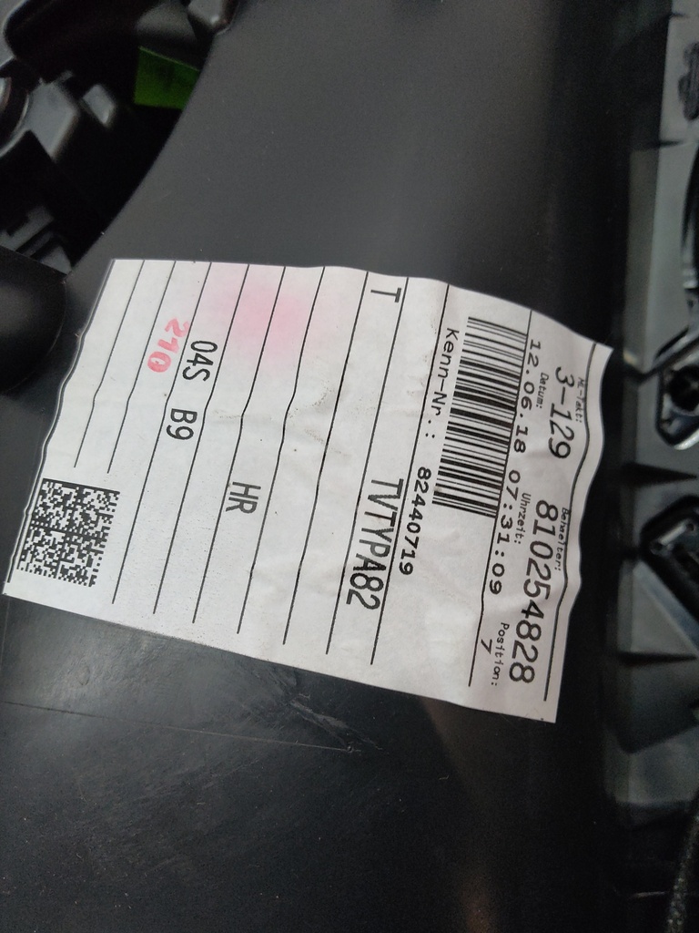 [MTD-511689] Panel de puerta Audi A4 B9 Avant 2.0 TDI DEUA DEU 8W0867488