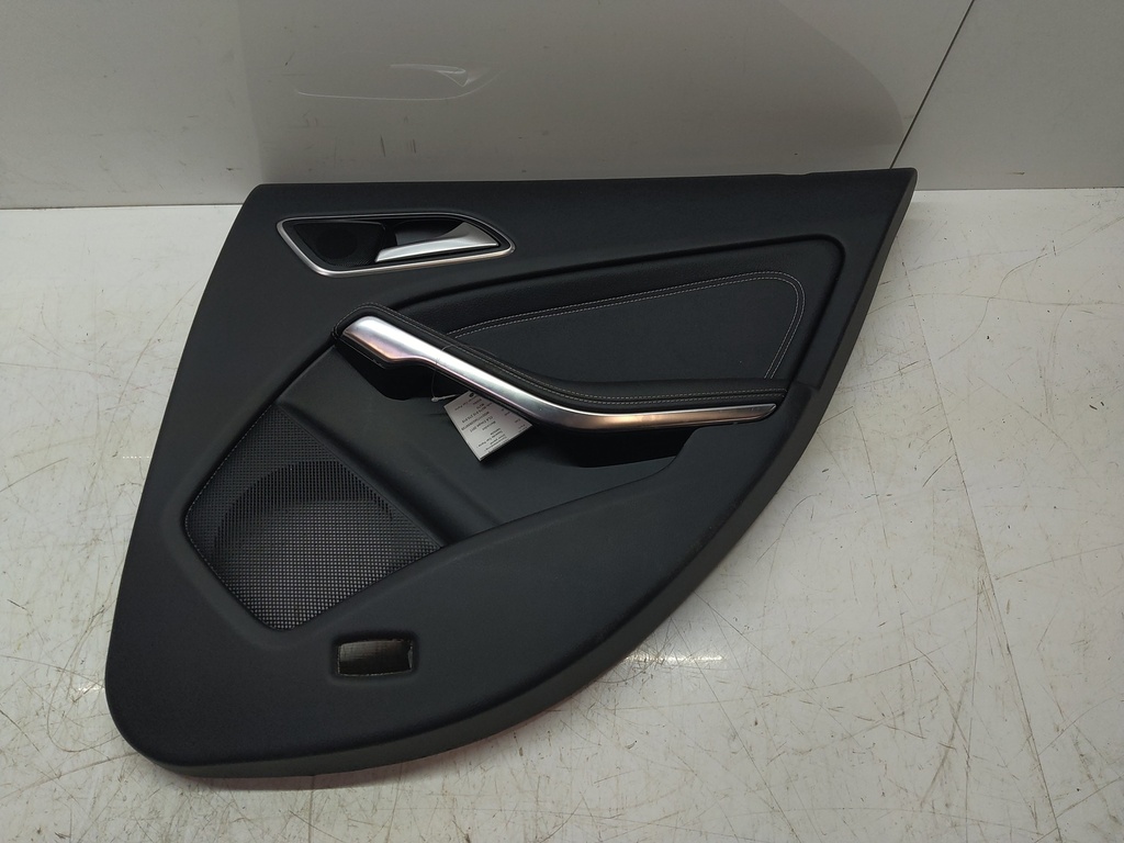 [MTD-514320] Embellecedor de puerta Mercedes CLA Coupé 1.8 M270.910
