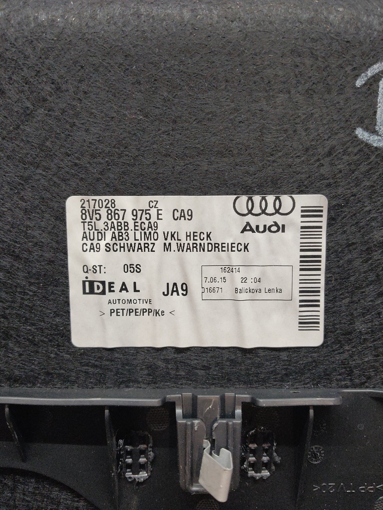 [MTD-517613] Revestimiento Audi A3 S3 Berlina 8VS 2.0 CJXC CJX 8V5867975E