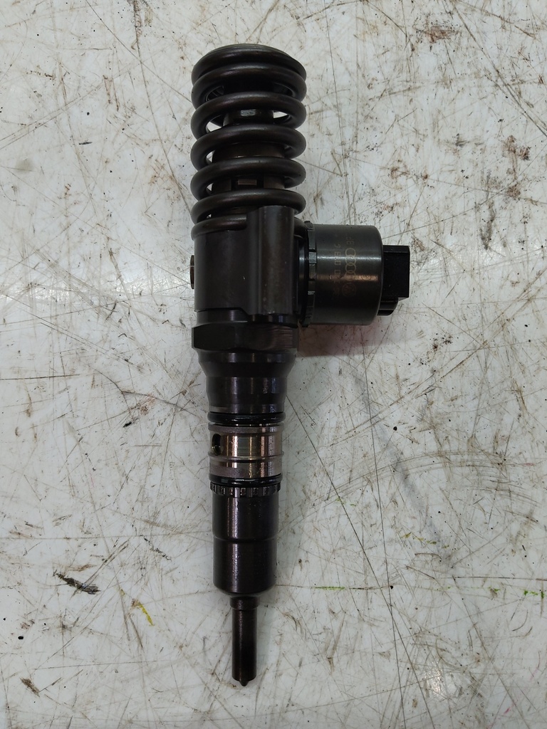 [MTD-518967] Unidad de boquilla de bomba Mitsubishi Outlander II 2.0 DI-D BSY 03G130073G