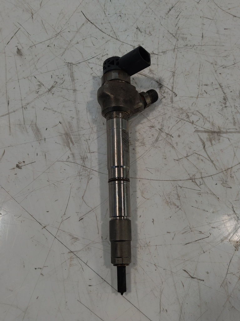[MTD-522083] Inyector Audi A3 1.6 TDI 04L130277AD 2014