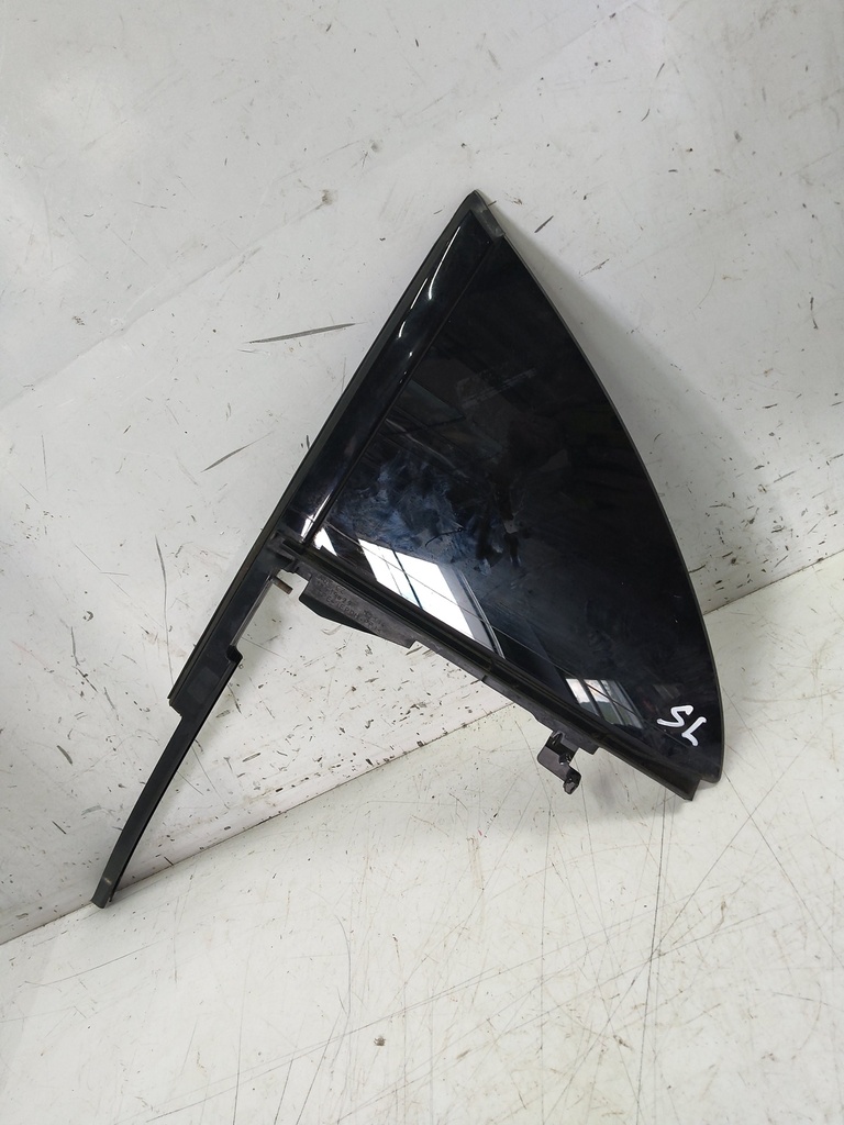 [MTD-523946] Cristal de puerta triángulo trasero izquierdo Mercedes-benz CLA AMG 45S