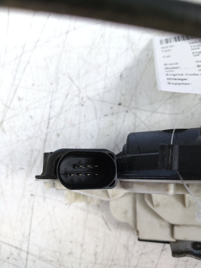 [MTD-531093] Cerradura puerta VW Scirocco III 2.0 TDI 2009 (26A5N2837016A)