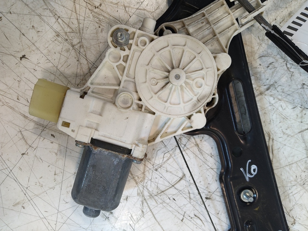[MTD-531793] Motor de elevalunas BMW Serie 1 2009 N43B20A, N43B20U0, N43 2.0 e87 6927028