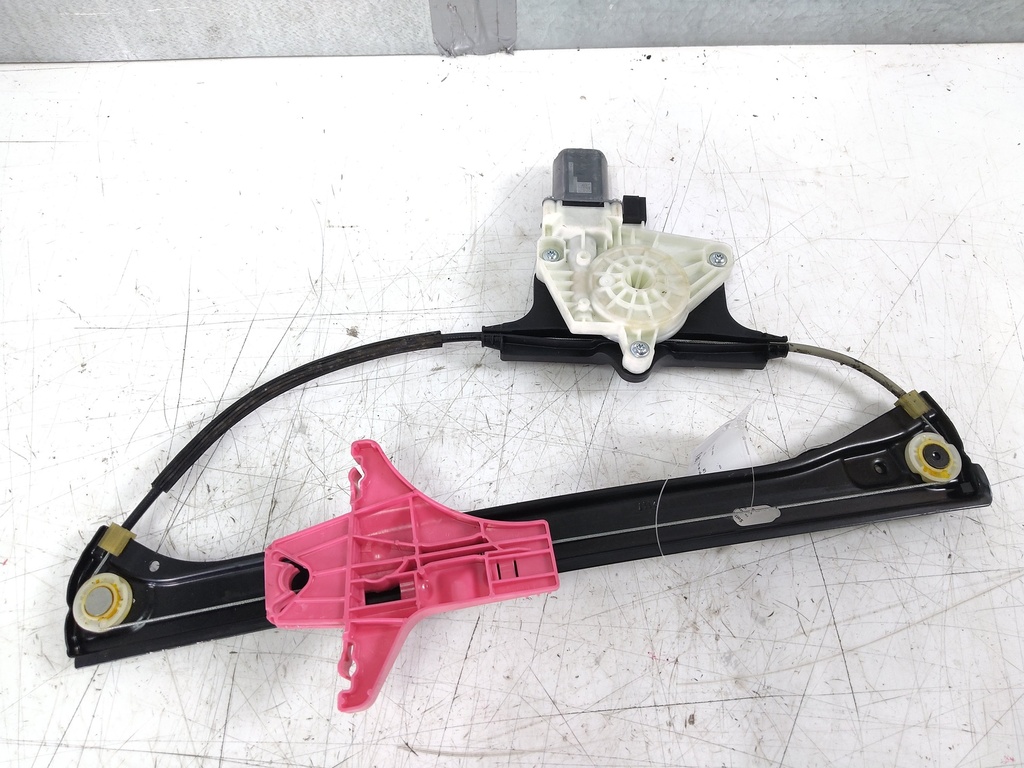[MTD-531698] Elevalunas eléctrico trasero izquierdo VW Passat B8 3G5 2.0 TDI 3G9839461B