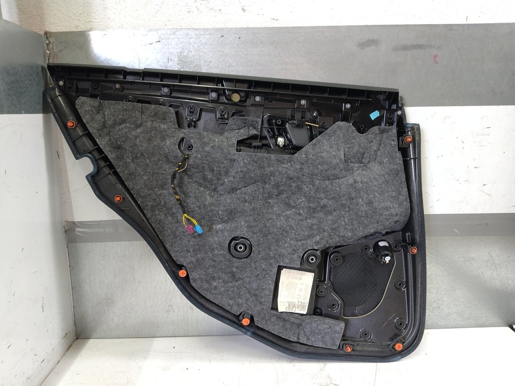 [MTD-531958] Revestimiento de puerta Mercedes Clase E W212 2015 OM651.924 2.2 E 220 BlueTec