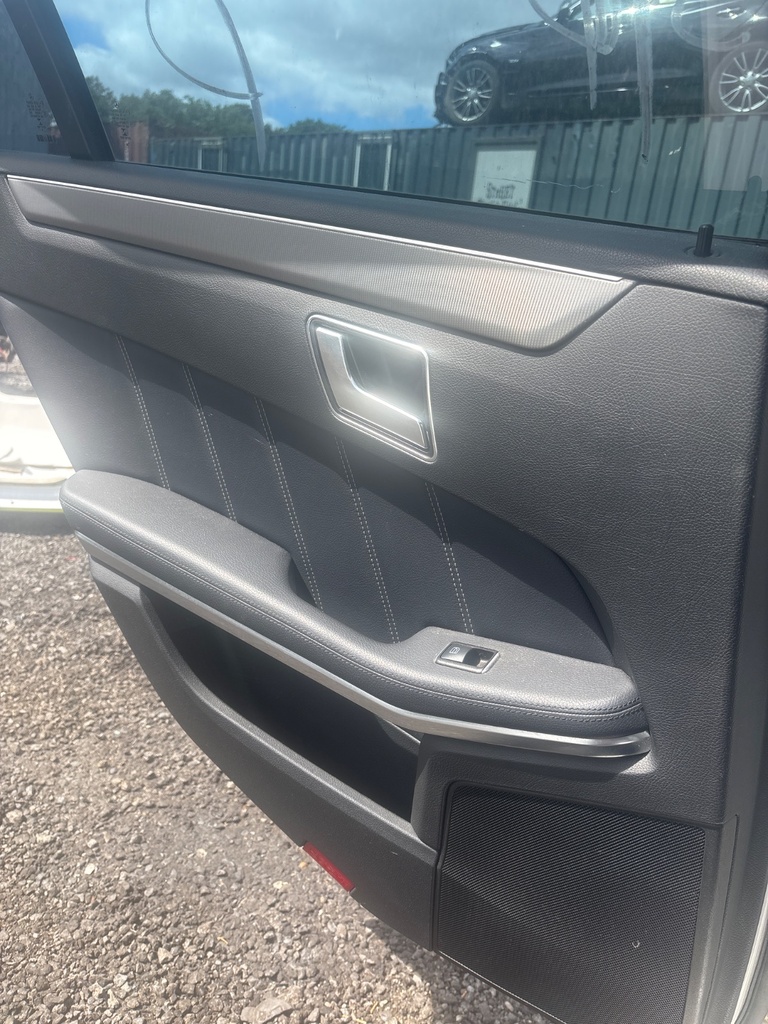[MTD-532202] Panel interior de puerta trasera izquierdo Mercedes-Benz E-Class 2015 149