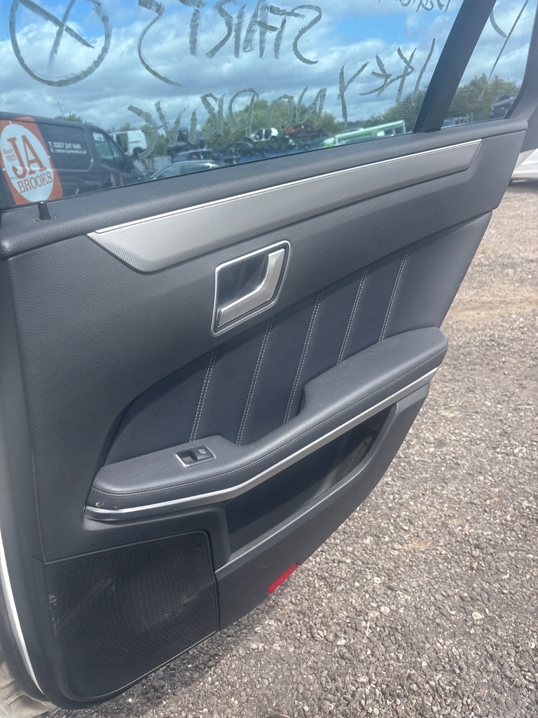 [MTD-532212] Panel interior puerta trasera derecha Mercedes-Benz E-Class 2015 E 220