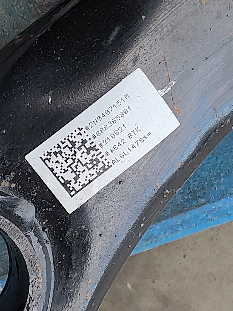 [MTD-533063] Brazo de suspensión izquierdo VW Crafter 2022 DNAE DNA 2.0 TDI FWD