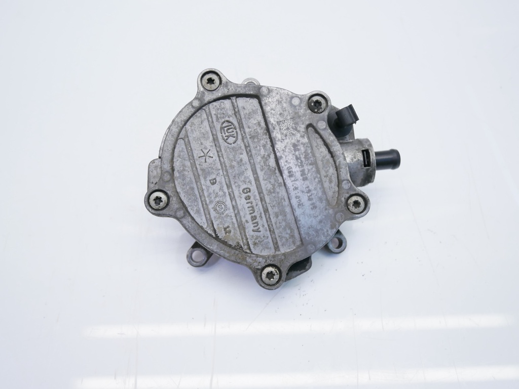 [MTD-417494] Bomba de vacío Audi 3.2 FSI quattro A4 B7 A6 C6 06E145100E