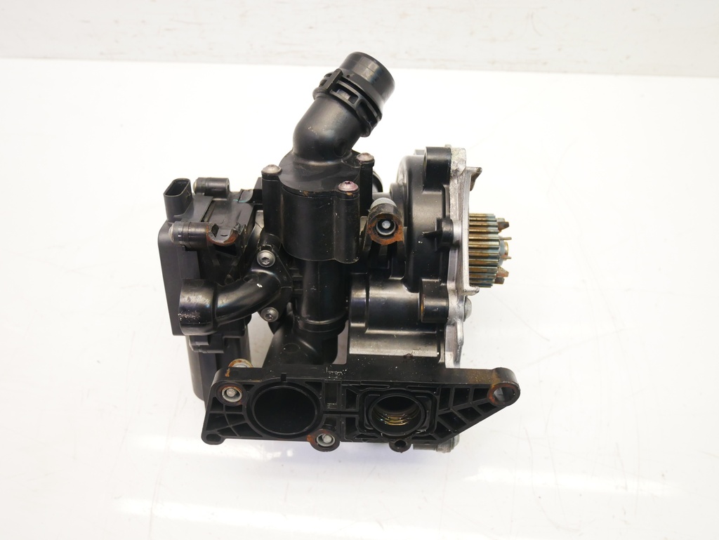 [MTD-402169] Bomba de agua VW Golf MK7 2.0 TFSI 221 kW (300 CV) 06L121111K