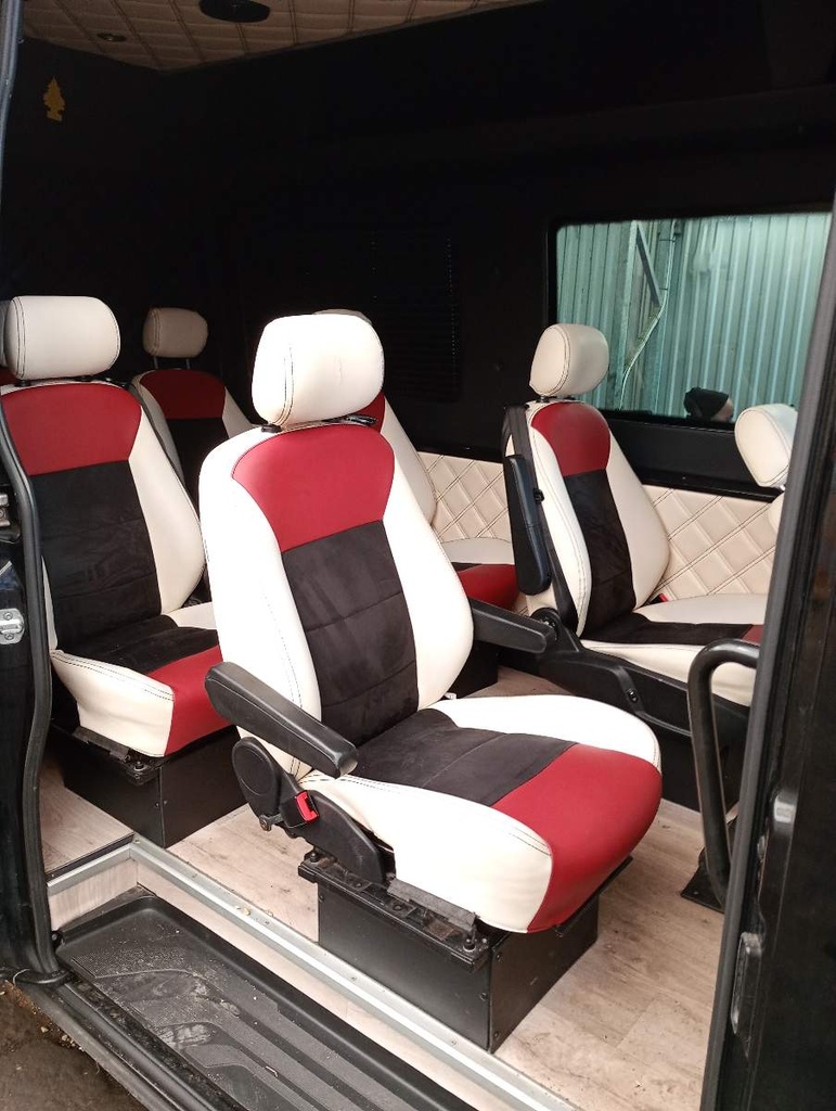 [STARK-842669] Panel de puerta Mercedes-Benz Sprinter (B907)