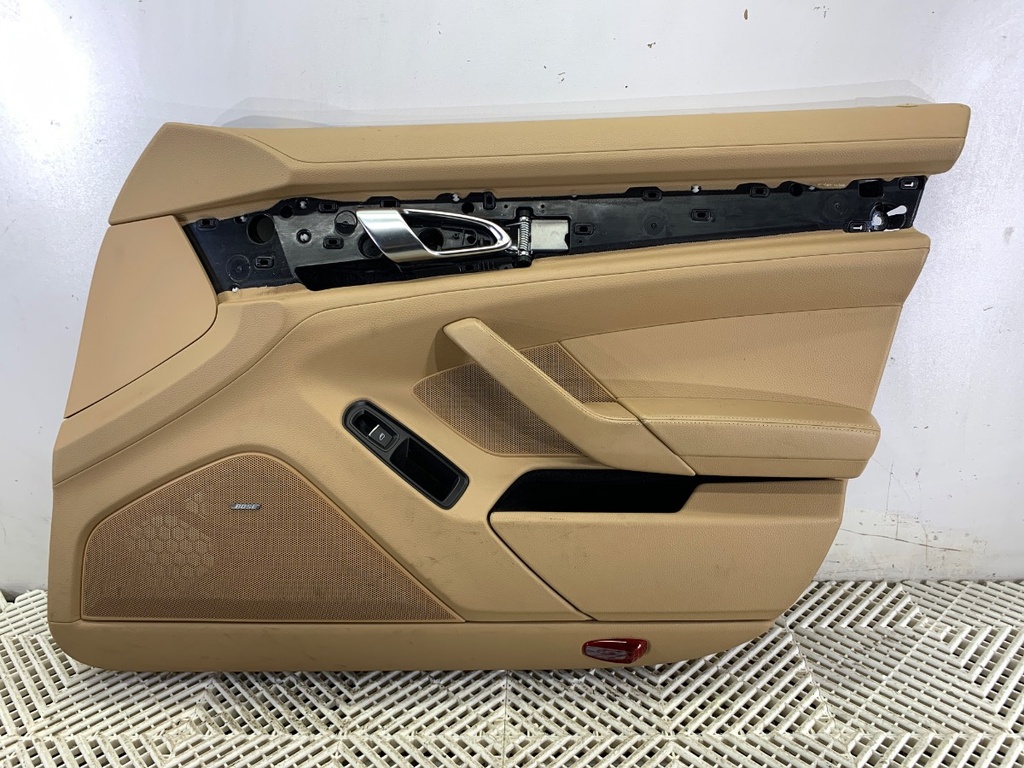[STARK-708029] Panel de puerta delantero derecho Porsche Panamera (970) 2009-2017