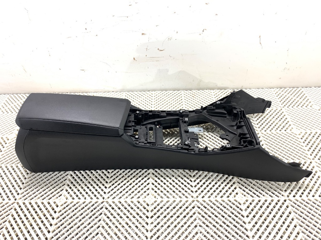 [STARK-708755] Túnel central BMW Serie 3 Touring (G21, G81) 2019-2022