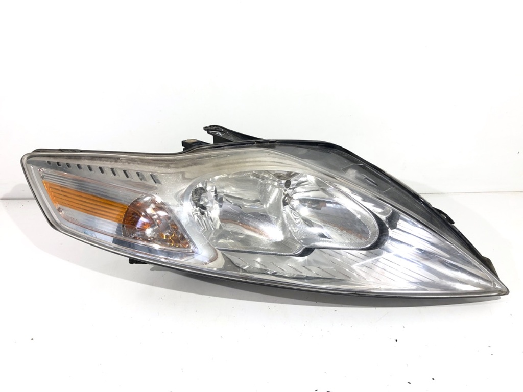 [STARK-762040] Faros delanteros derecho Ford Mondeo IV Turnier (BA7) 2007-2015