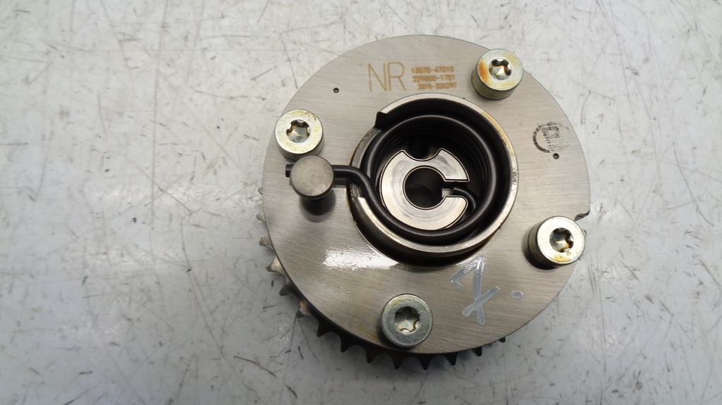 [MTD-392651] Árbol de levas Toyota Yaris Auris 1.3 gasolina 1NR-FE 13070-47010