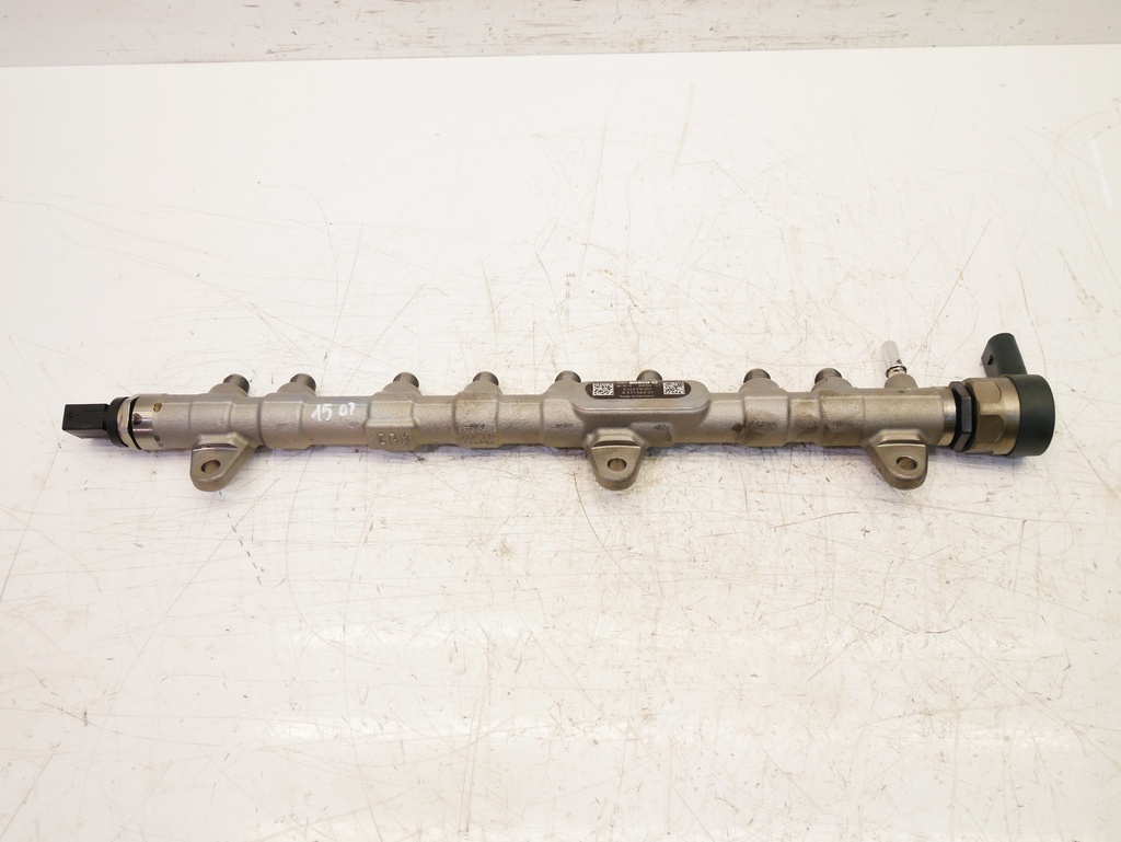[MTD-399136] Flauta de inyectores BMW 5er G30 G31 F90 530xd 3.0 D Diesel xDrive B57D30A 0445216051
