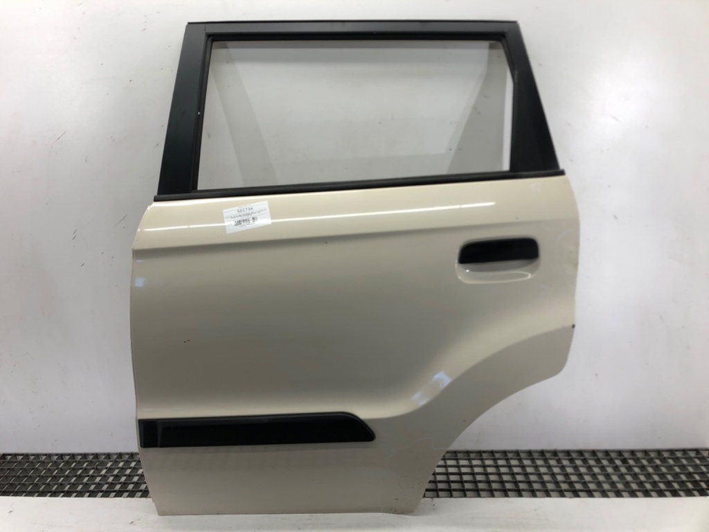 [STARK-501734] Puerta trasera izquierda KIA Soul I (AM) 2009-2022 1.6 CRDi