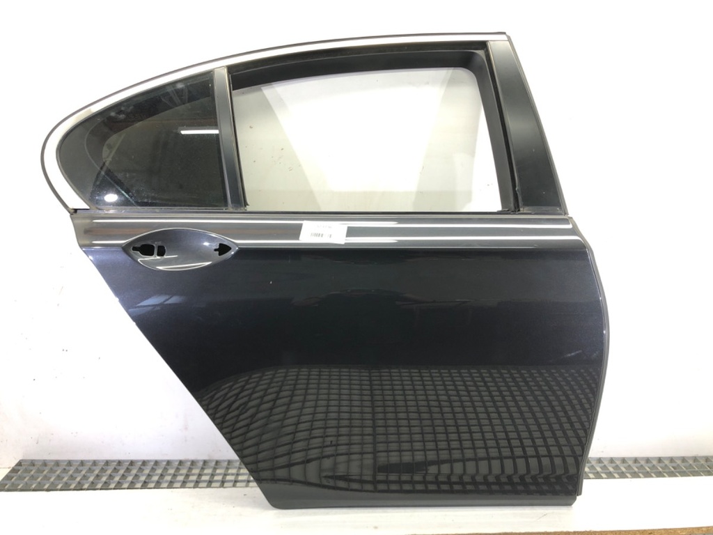 [STARK-523736] Puerta trasera derecha BMW Serie 7 (F01, F02, F03, F04) 2008-2015 750i/Li xDrive