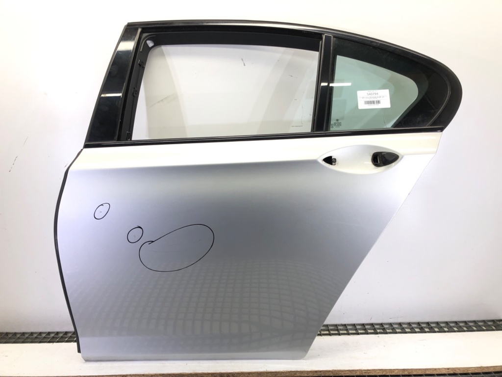 [STARK-540794] Puerta trasera izquierda BMW Serie 7 (F01, F02, F03, F04) 2008-2015