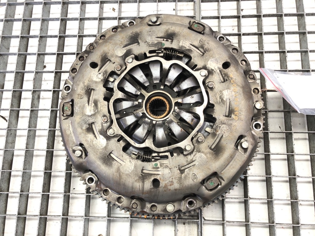 [STARK-597637] Embrague SKODA OCTAVIA IV (NX3, NN3) 1.5 TSI 110 kW 2020-2022