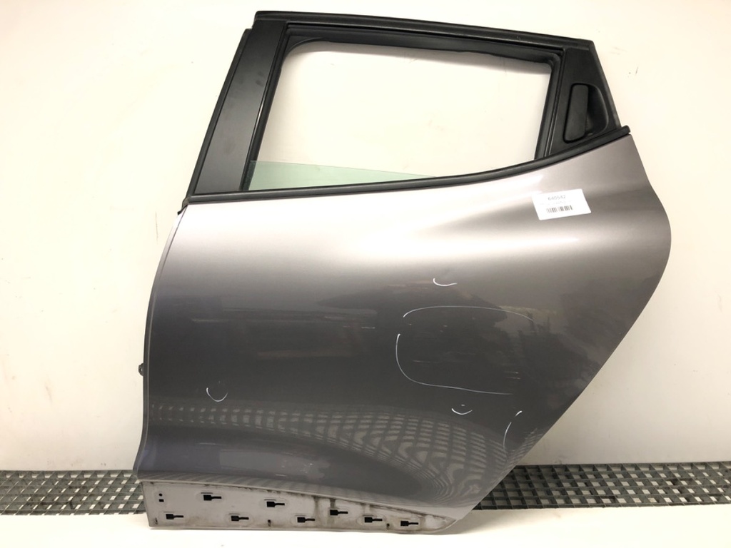 [STARK-640542] Puerta trasera izquierda Renault Clio IV (BH_) 1.2 16V gasolina 2012-2022