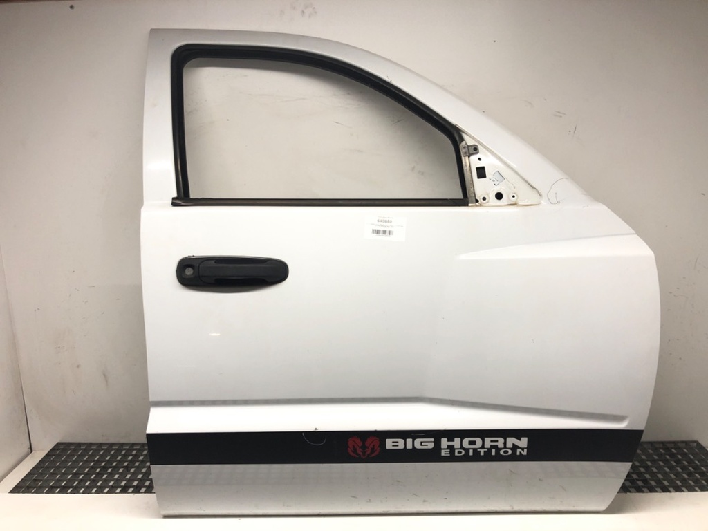 [STARK-640880] Puerta delantera derecha Dodge Dakota 2003-2022 3.7