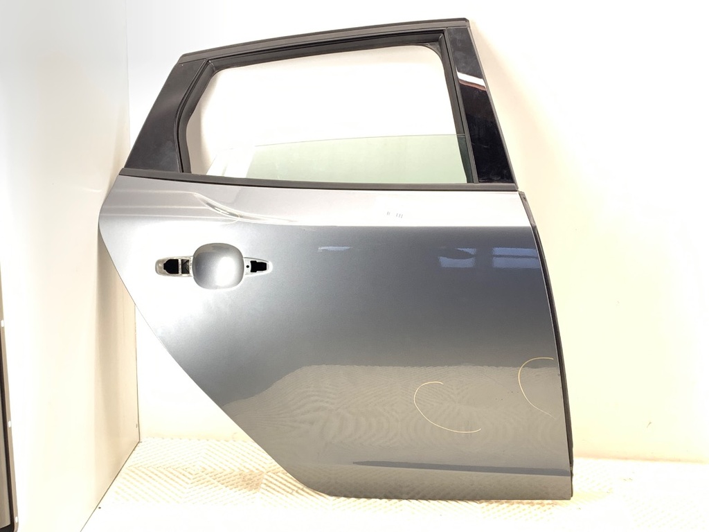 [STARK-685695] Puerta trasera derecha Volvo V40 liftback (525, 526) 2012-2022