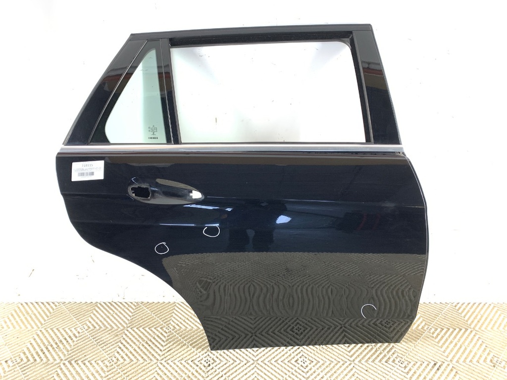 [STARK-718115] Puerta trasera derecha Mercedes-Benz Clase E W212 2009-2016