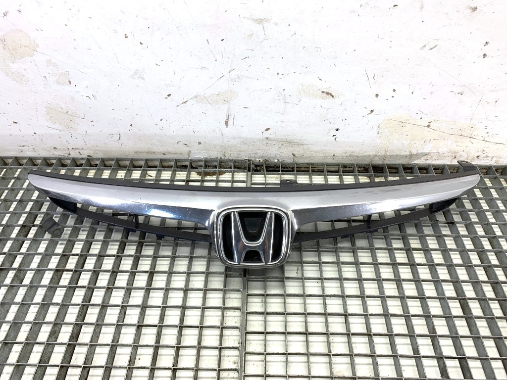 [STARK-731822] Rejilla del parachoques Honda Civic VIII sedan (FD, FA) 2005-2022