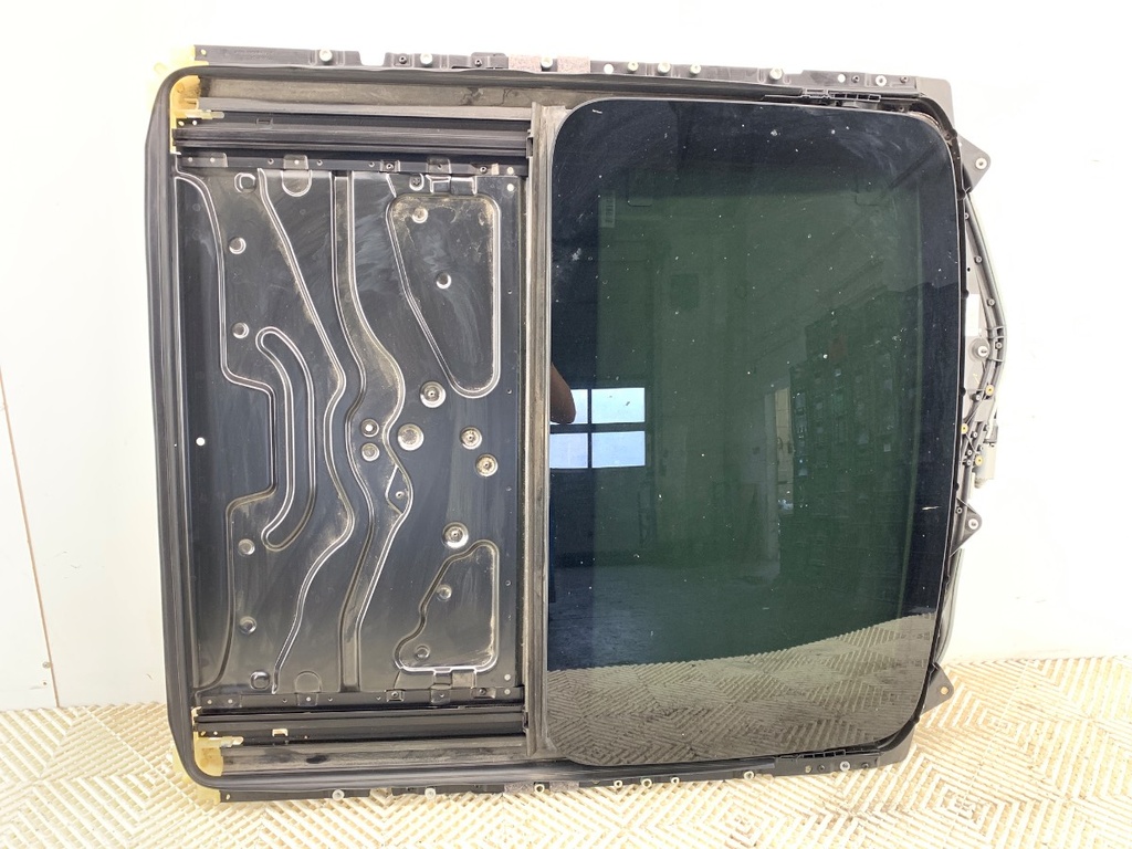 [STARK-751040] Techo solar BMW 7 (F01, F02, F03, F04) 2008-2015