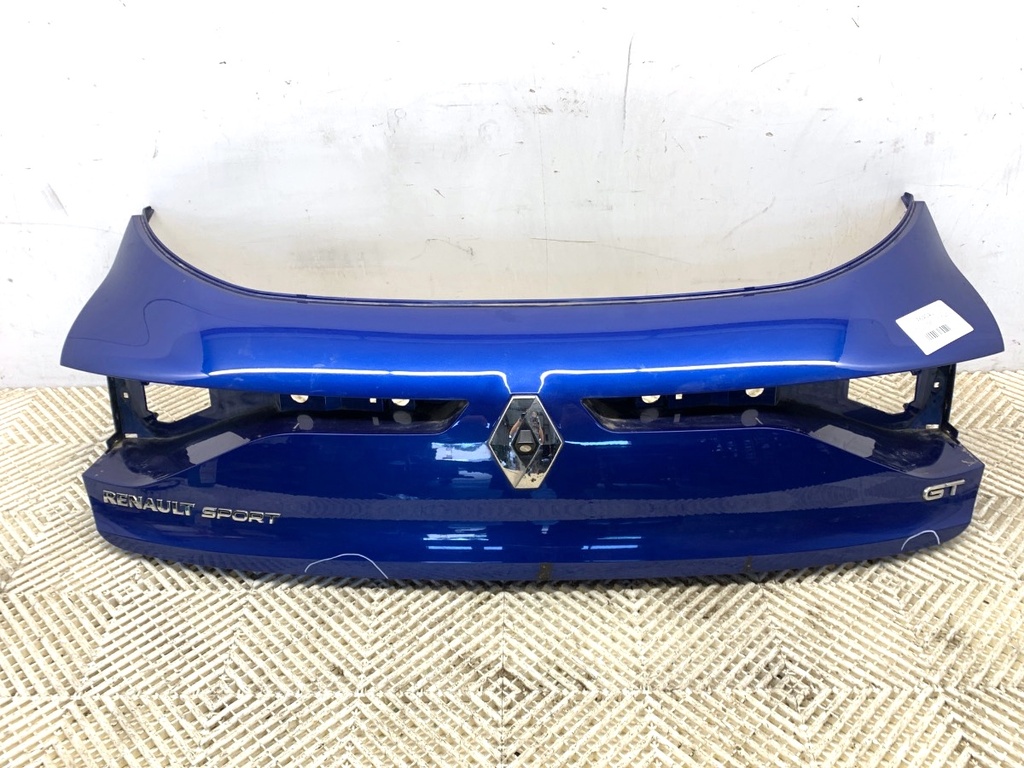 [STARK-764541] Revestimiento de portón trasero Renault Megane IV liftback 2015-2022
