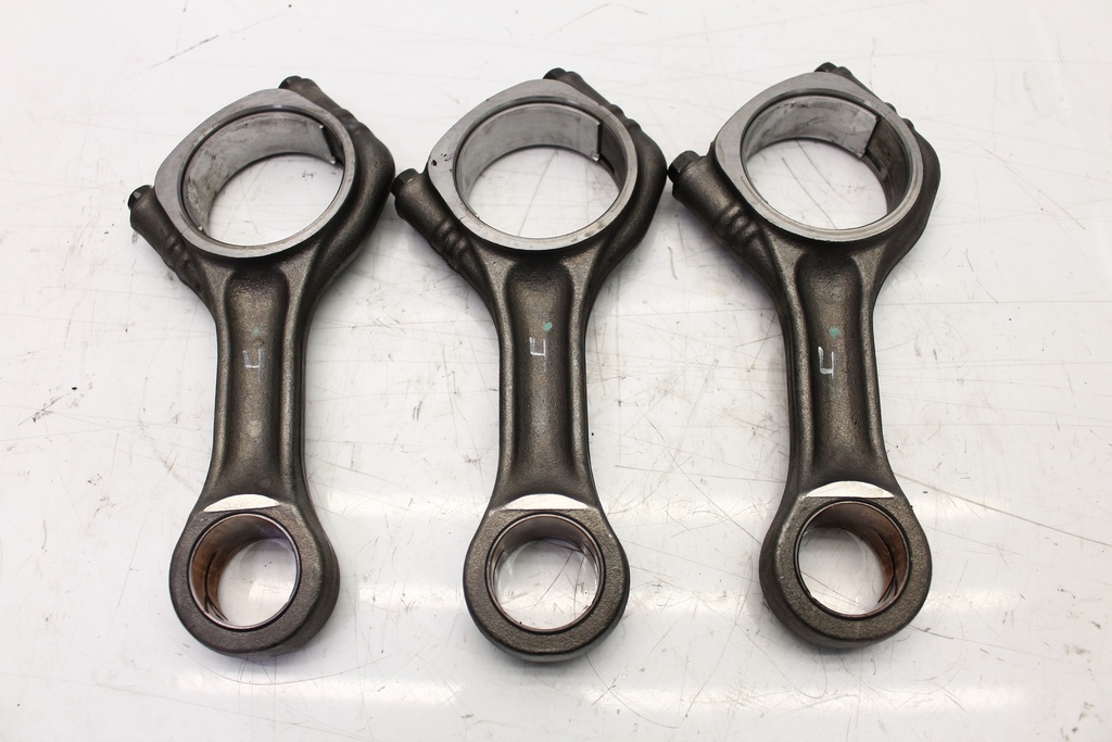 [MTD-332551] Biela Iveco Daily Massif 3.0 D Diesel F1CE0481F