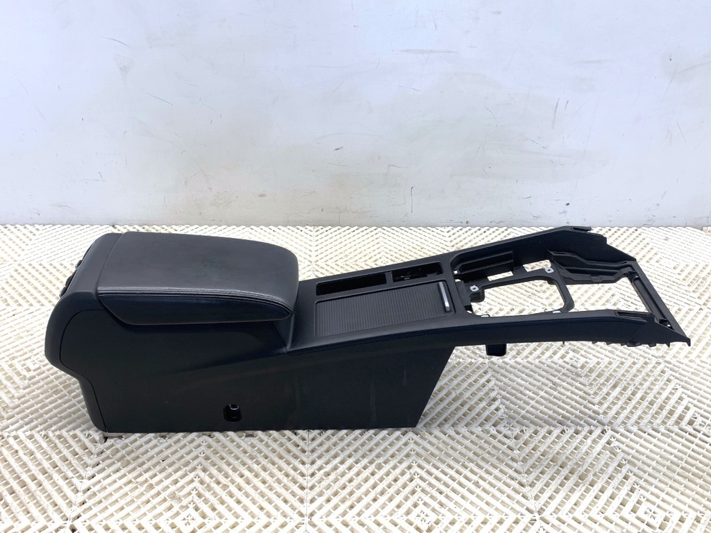 [STARK-767451] Túnel central VW Passat B8 (3G2, CB2) 2.0 TDI 4motion 2014-2022