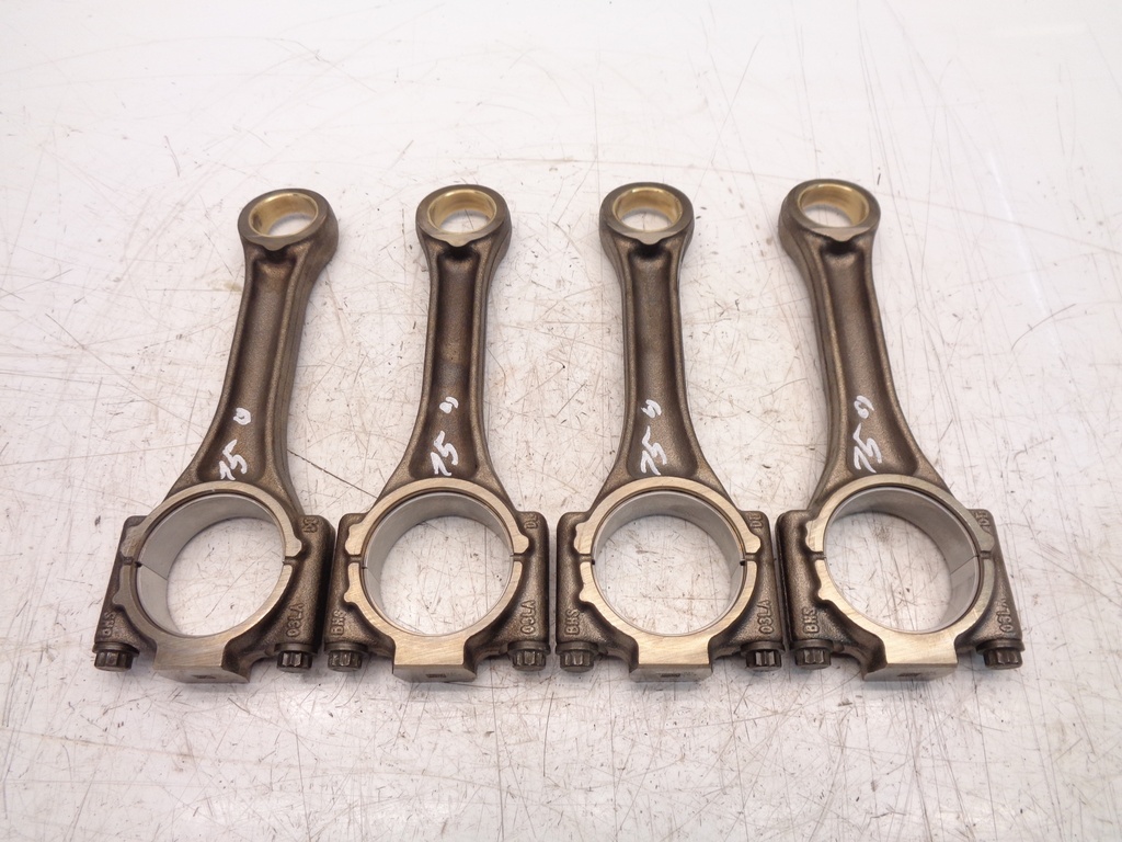 [MTD-381217] 4 bielas para Audi A3, Seat León, Skoda, VW Golf 1.6 TDI CAYC CAY