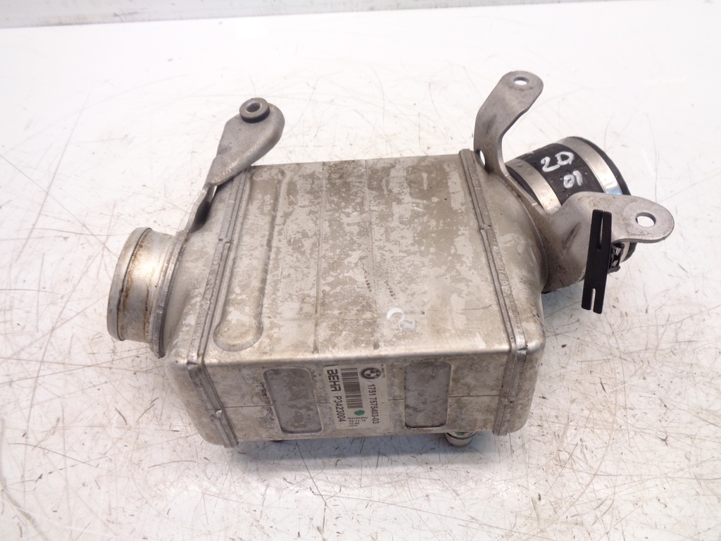 [MTD-376889] Intercooler BMW 7er F01 F02 F03 F04 4.4 V8 N63 7575403