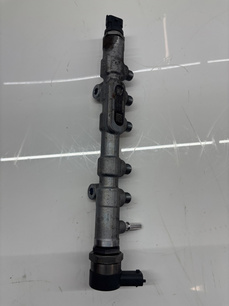 [MTD-444808] Flauta de inyectores Land Rover Discovery L550 2.0 D 204DTD AJ20D4 2017